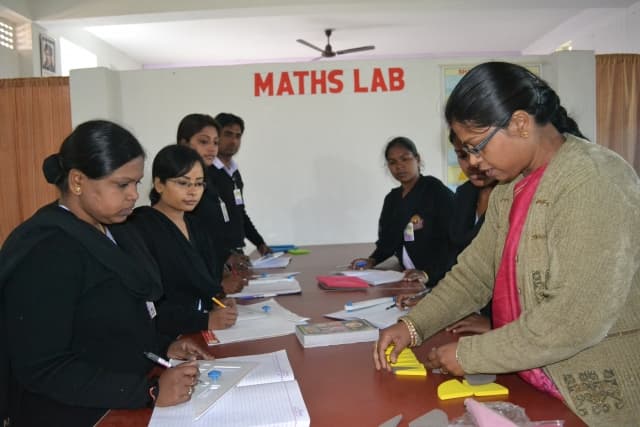 Manrakhan Mahto B.Ed College Ranchi Laboratory photo 2